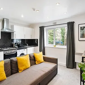 Nr Centre & Park For Up To 6 Cardiff